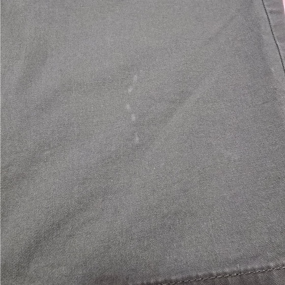 Bandolino Men's Olive Shorts - Picture 12 of 13